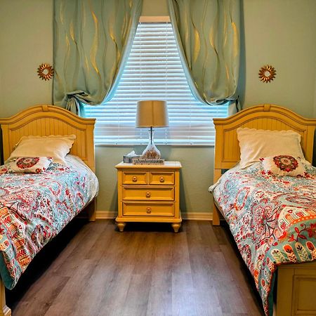 Stunning 2-Bedroom Plus Den Condo In Greenlinks Resort North North Naples Екстериор снимка