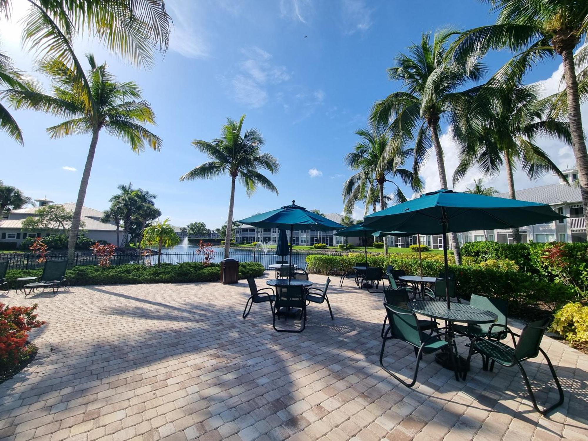 Stunning 2-Bedroom Plus Den Condo In Greenlinks Resort North North Naples Екстериор снимка