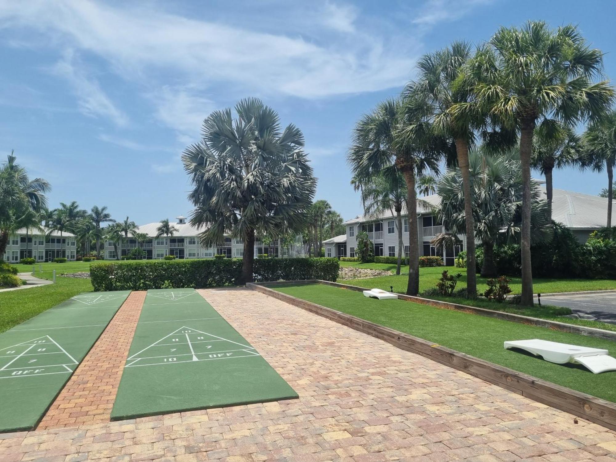Stunning 2-Bedroom Plus Den Condo In Greenlinks Resort North North Naples Екстериор снимка