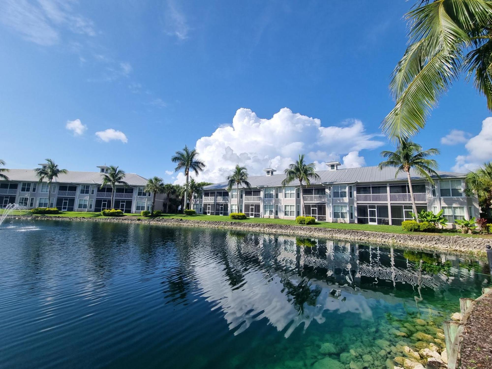 Stunning 2-Bedroom Plus Den Condo In Greenlinks Resort North North Naples Екстериор снимка