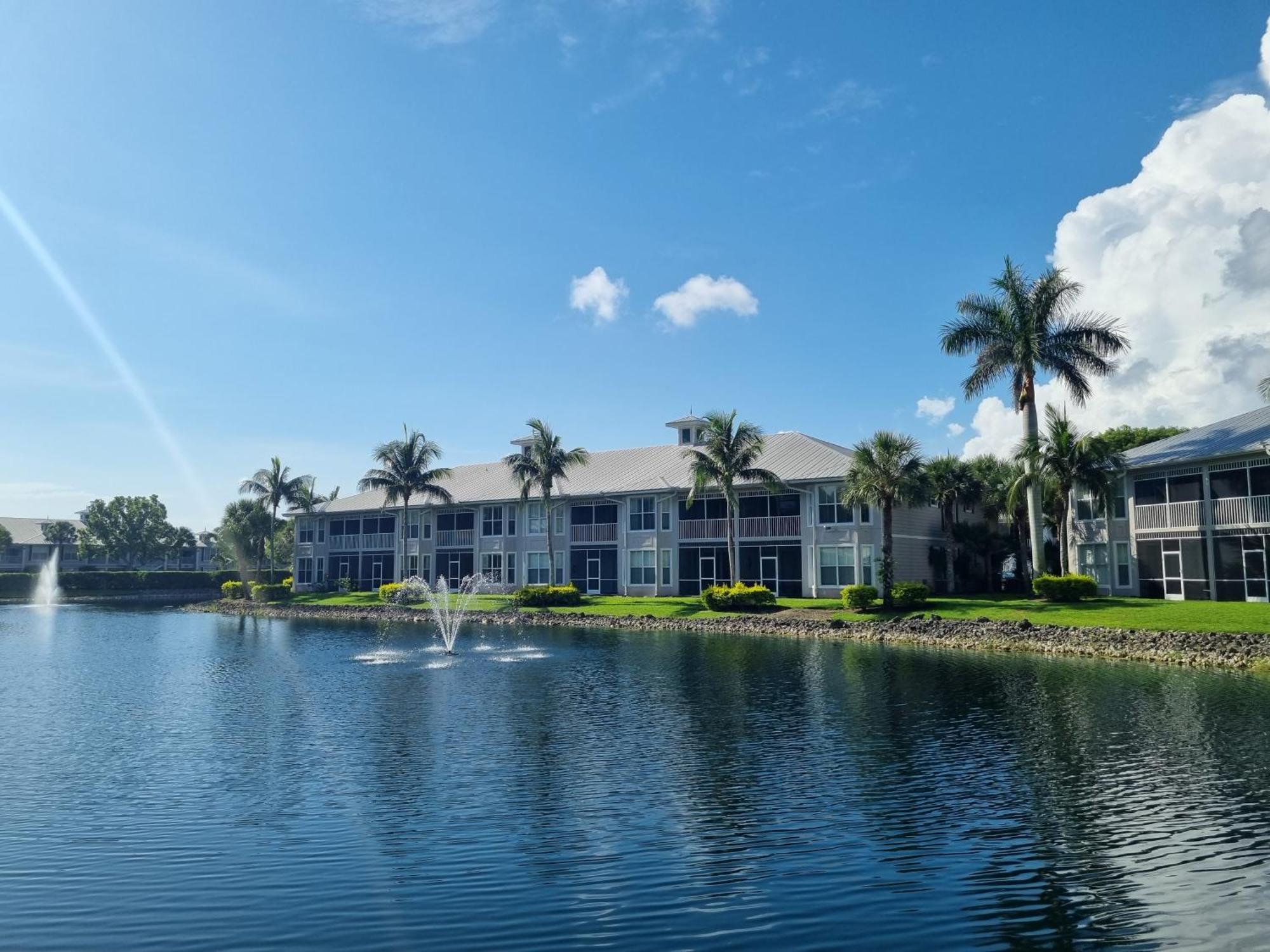 Stunning 2-Bedroom Plus Den Condo In Greenlinks Resort North North Naples Екстериор снимка