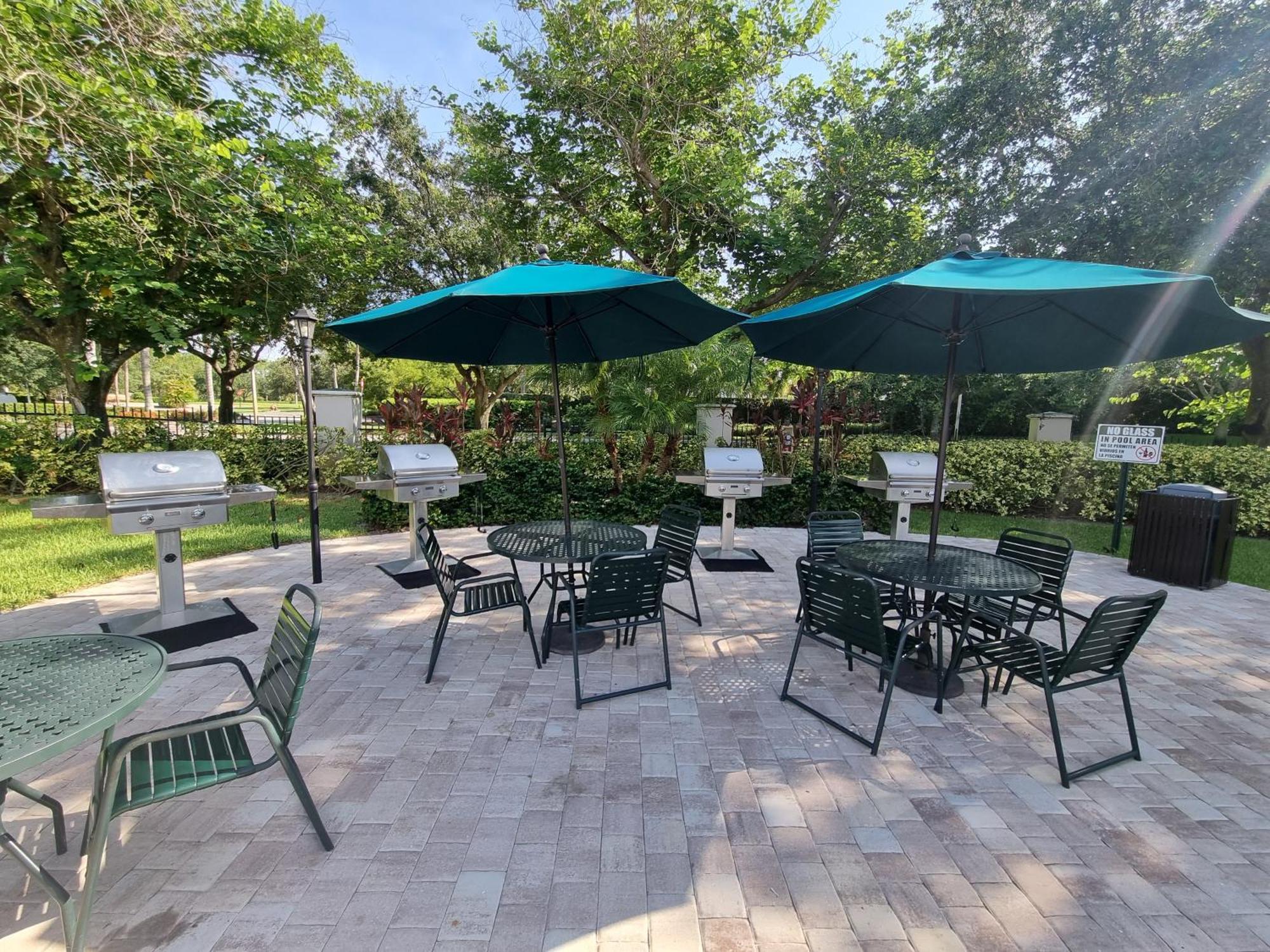 Stunning 2-Bedroom Plus Den Condo In Greenlinks Resort North North Naples Екстериор снимка