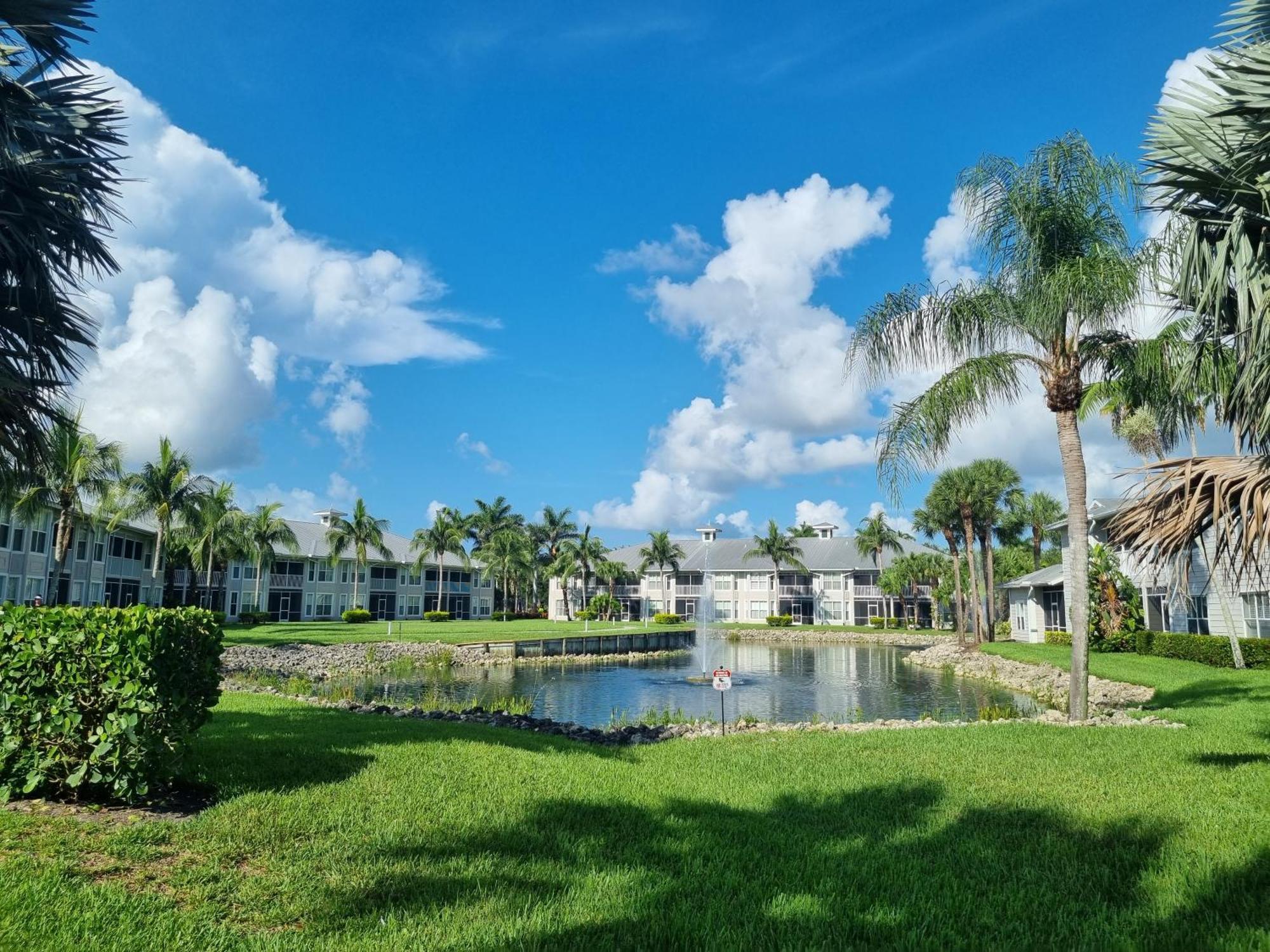 Stunning 2-Bedroom Plus Den Condo In Greenlinks Resort North North Naples Екстериор снимка
